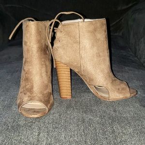 Booties, 7, Beige